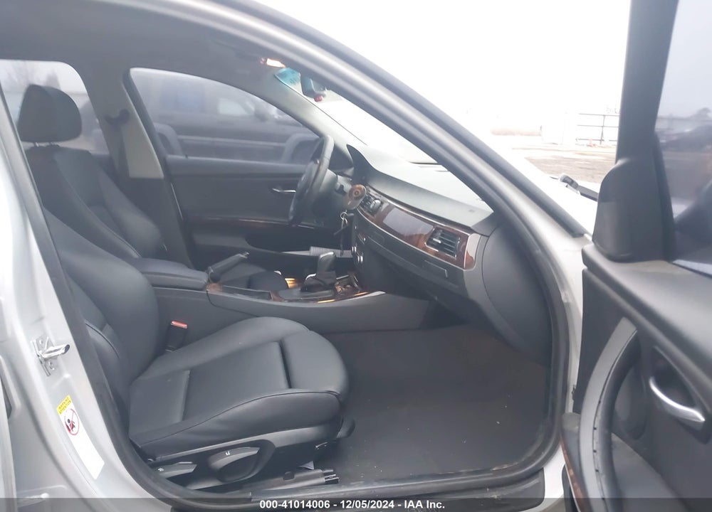2007 BMW 328I VIN: WBAVA33577KX81087