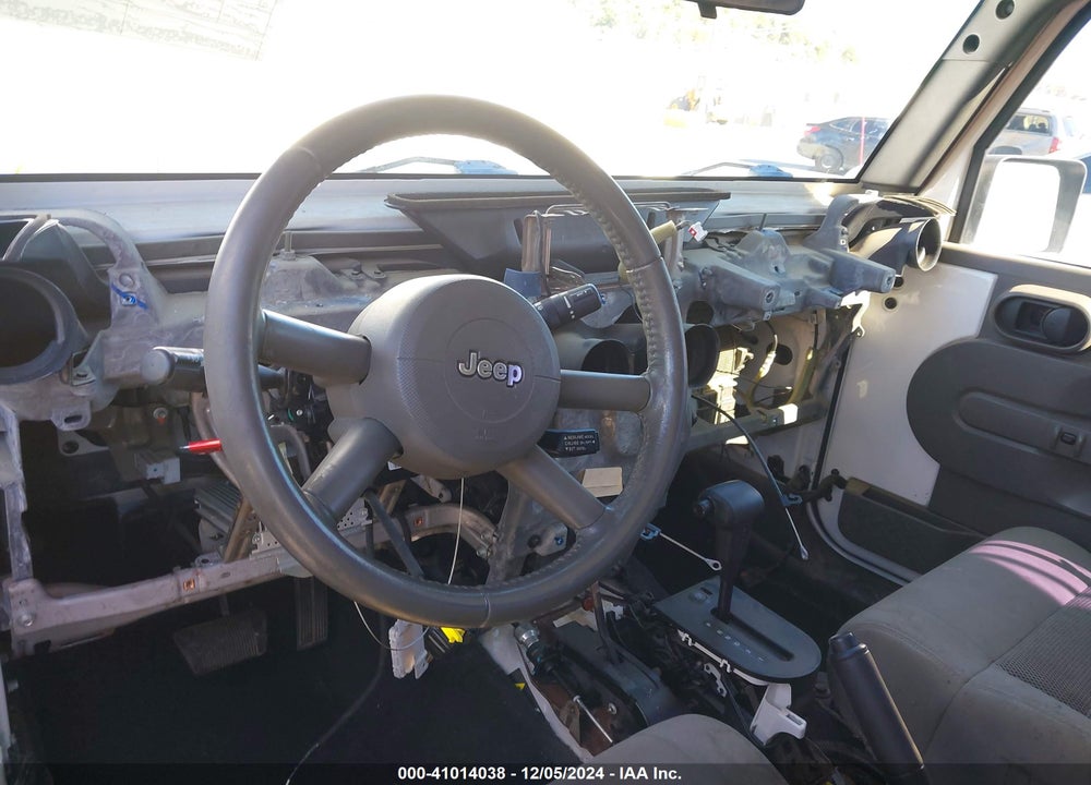 2008 JEEP WRANGLER UNLIMITED RUBICON VIN: 1J4GA69128L642573