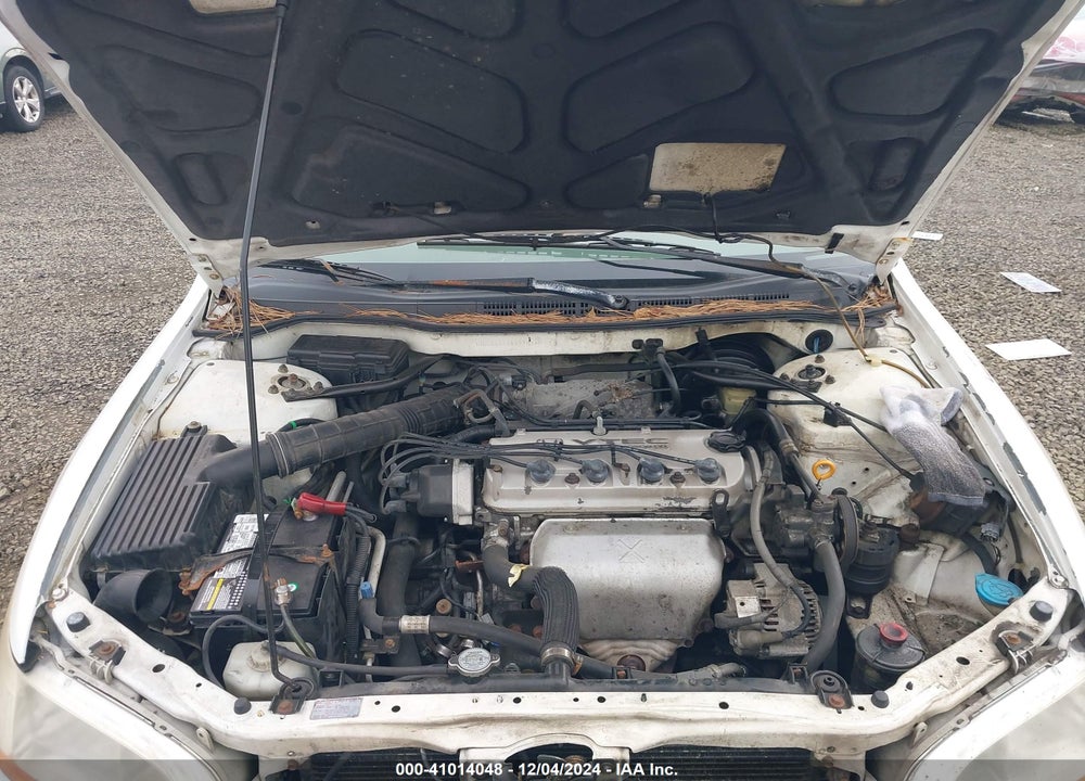 1998 HONDA ACCORD SDN LX VIN: 1HGCG5644WA210346