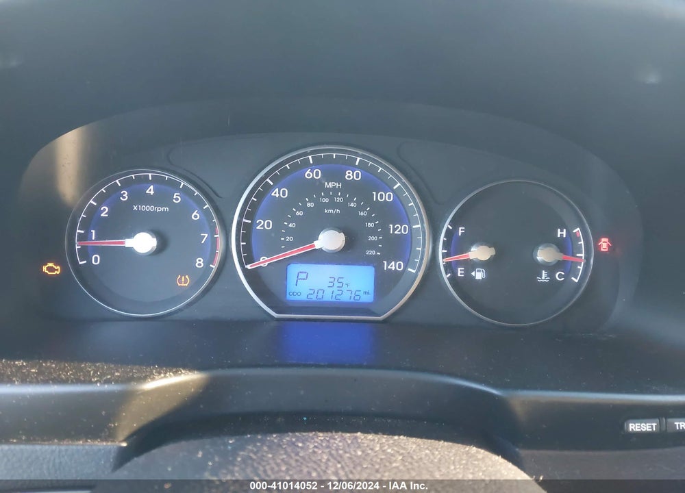 2010 HYUNDAI SANTA FE SE VIN: 5NMSHDAG7AH338534