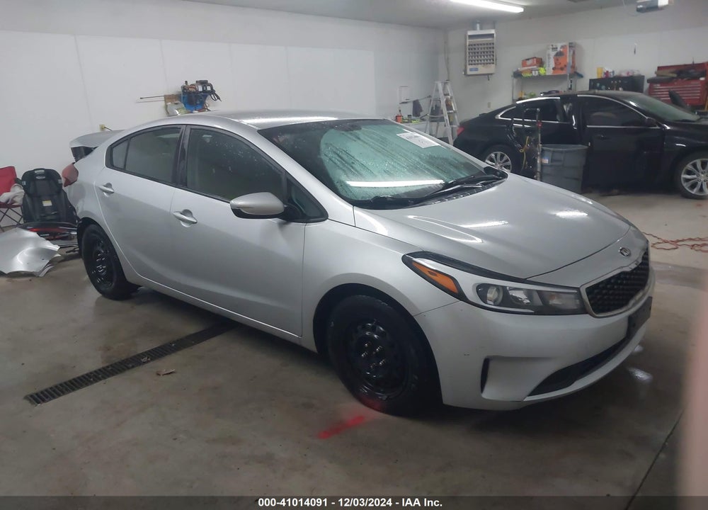 2018 KIA FORTE LX VIN: 3KPFK4A78JE218770