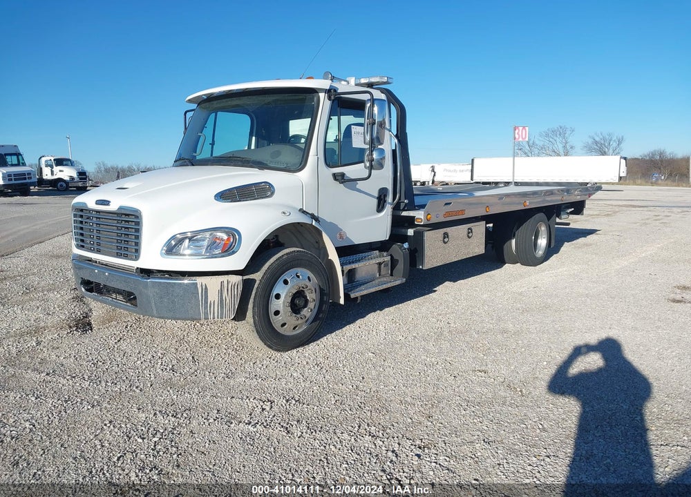 2022 FREIGHTLINER M2 106 VIN: 1FVACWFC7NHNK9135