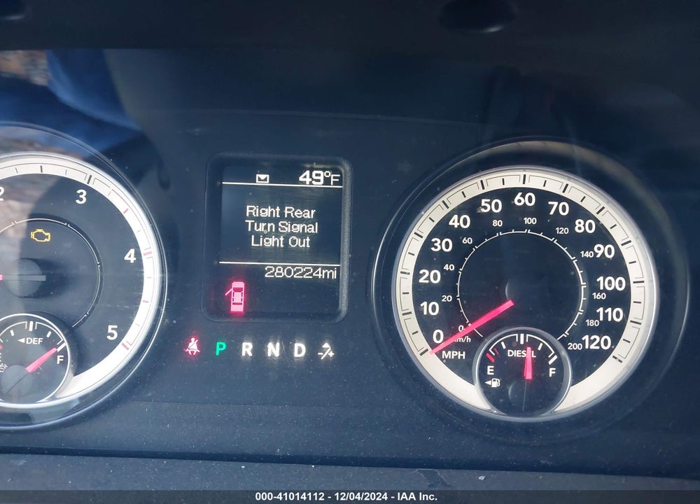 2013 RAM 5500 CHASSIS TRADESMAN/SLT VIN: 3C7WRMDL2DG588256