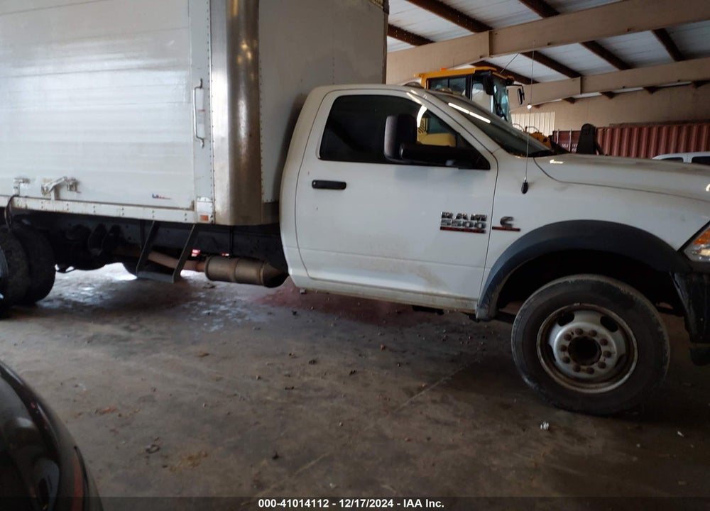 2013 RAM 5500 CHASSIS TRADESMAN/SLT VIN: 3C7WRMDL2DG588256