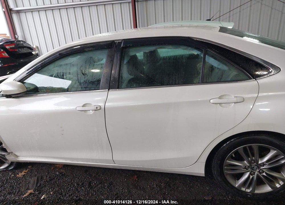 2015 TOYOTA CAMRY SE VIN: 4T1BF1FKXFU919264