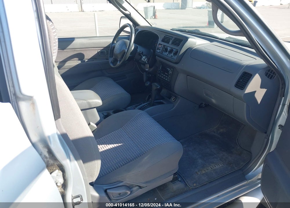 2000 NISSAN XTERRA SE/XE VIN: 5N1ED28Y9YC585361