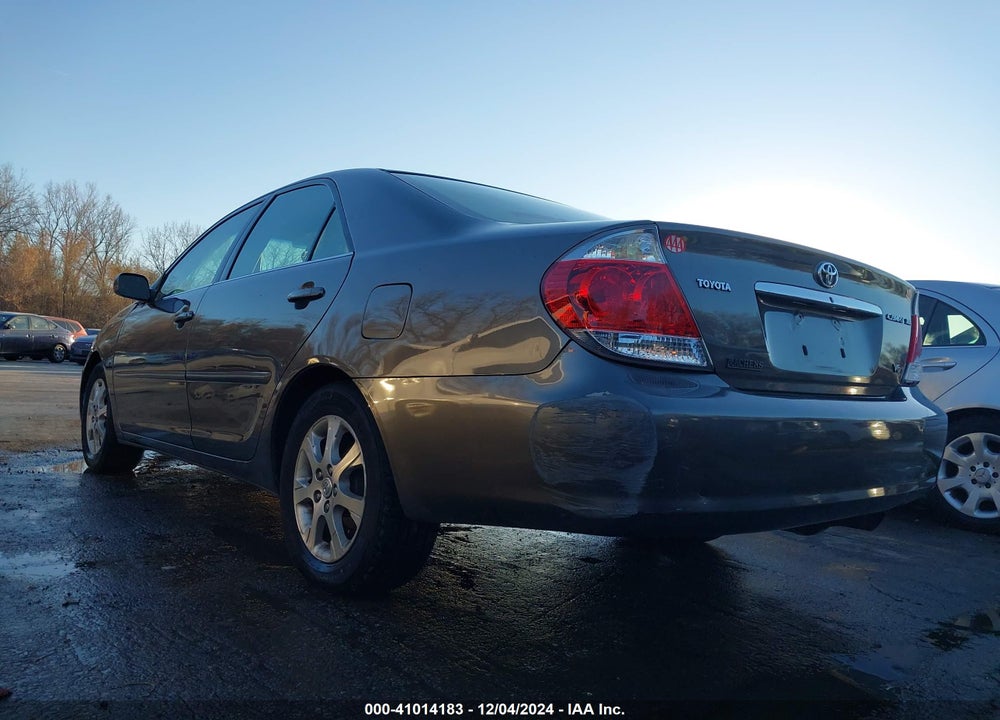 2005 TOYOTA CAMRY XLE V6 VIN: 4T1BF32K25U592097