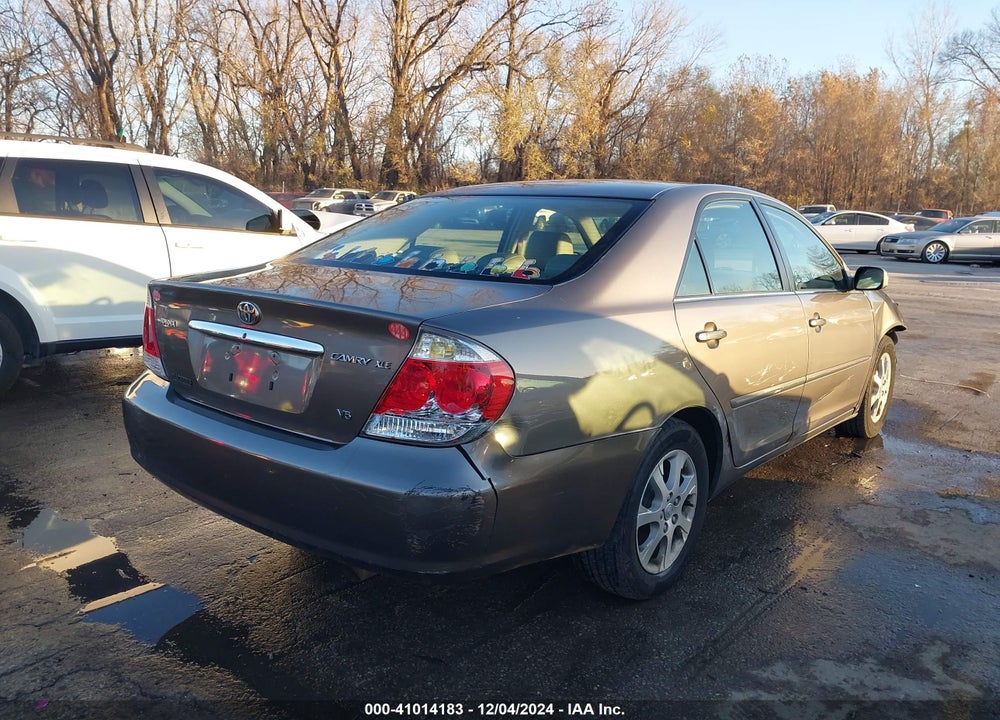 2005 TOYOTA CAMRY XLE V6 VIN: 4T1BF32K25U592097