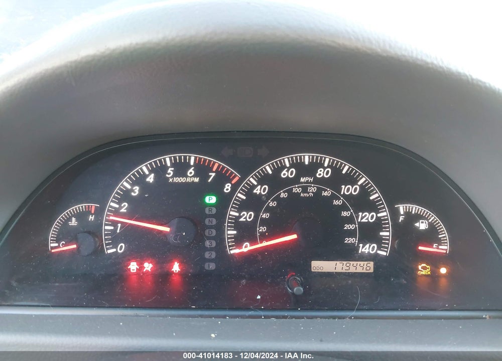 2005 TOYOTA CAMRY XLE V6 VIN: 4T1BF32K25U592097