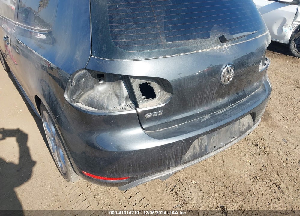2010 VOLKSWAGEN GTI VIN: WVWFD7AJ5AW279040