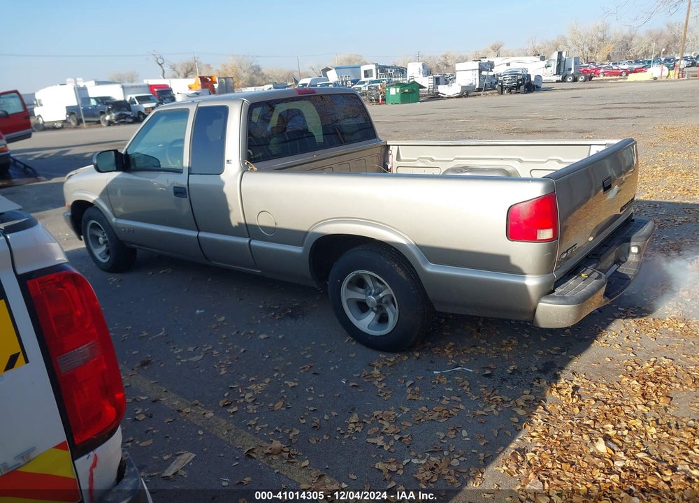 1999 CHEVROLET S TRUCK S10 VIN: 1GCCS1949X8203337