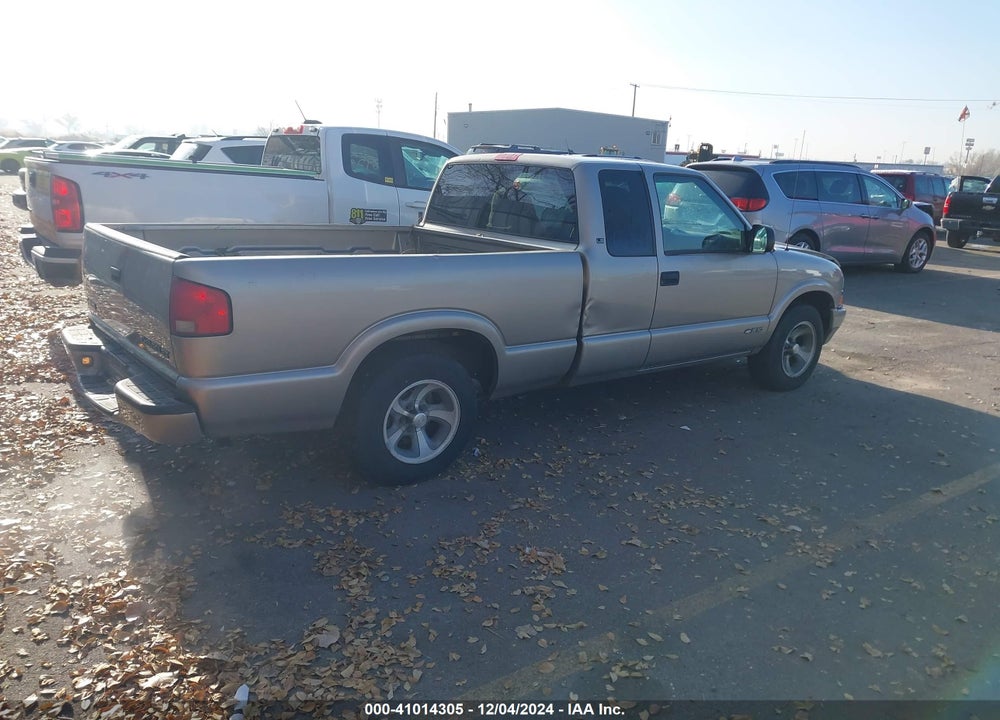 1999 CHEVROLET S TRUCK S10 VIN: 1GCCS1949X8203337