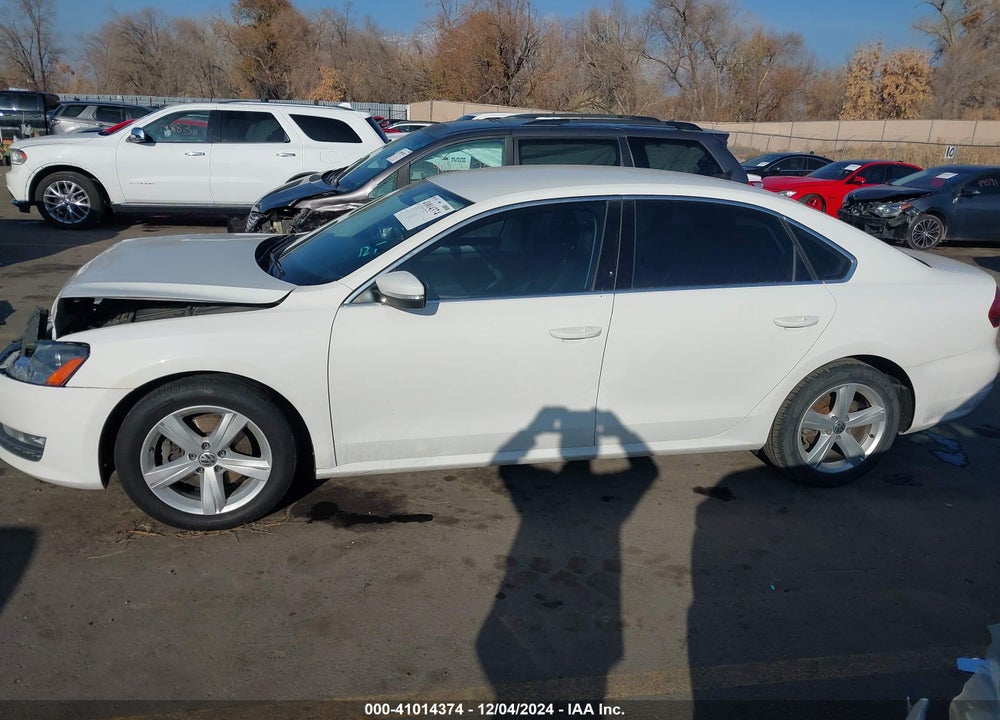2015 VOLKSWAGEN PASSAT VIN: 1VWAT7A38FC084408