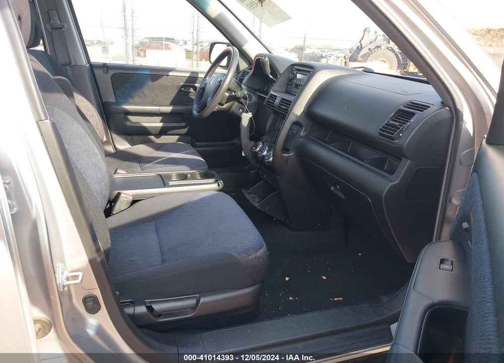 2006 HONDA CR-V LX VIN: JHLRD68596C001334