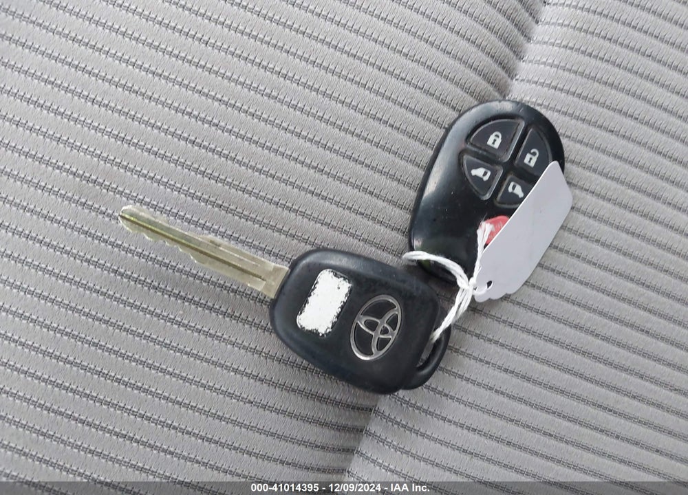 2013 TOYOTA RAV4 LE VIN: JTMZFREV3D5016054