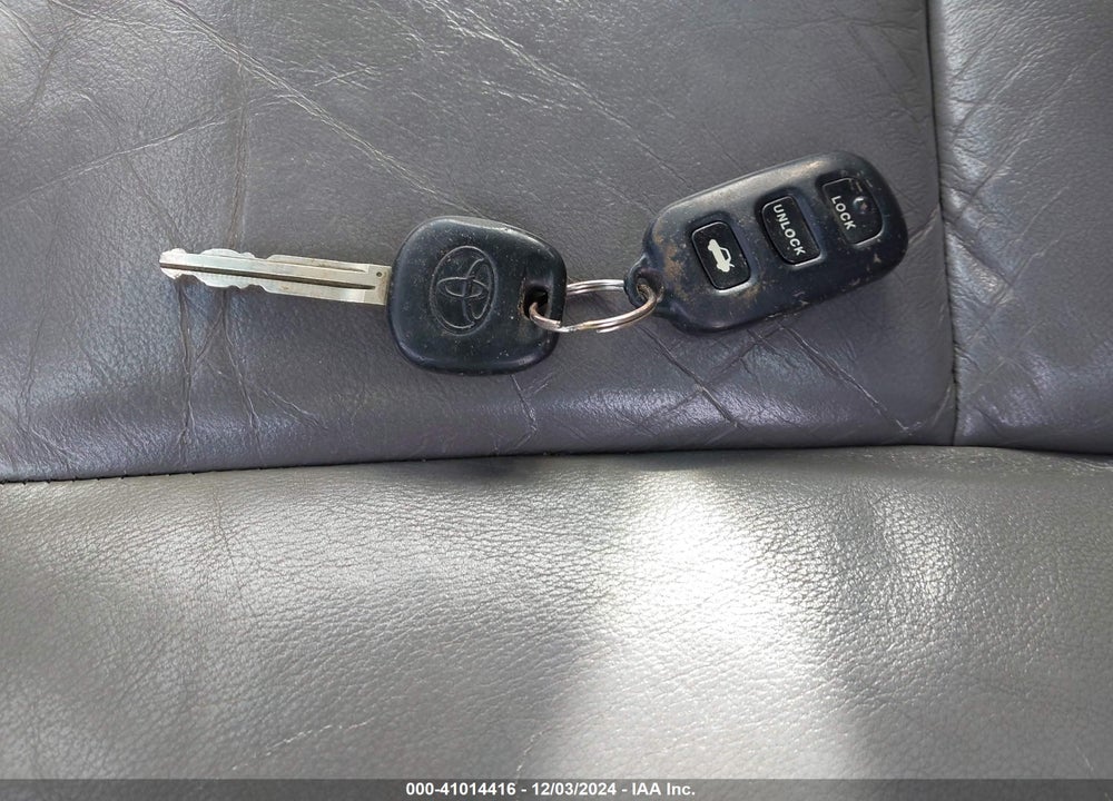2003 TOYOTA CAMRY XLE V6 VIN: 4T1BF32K73U552112