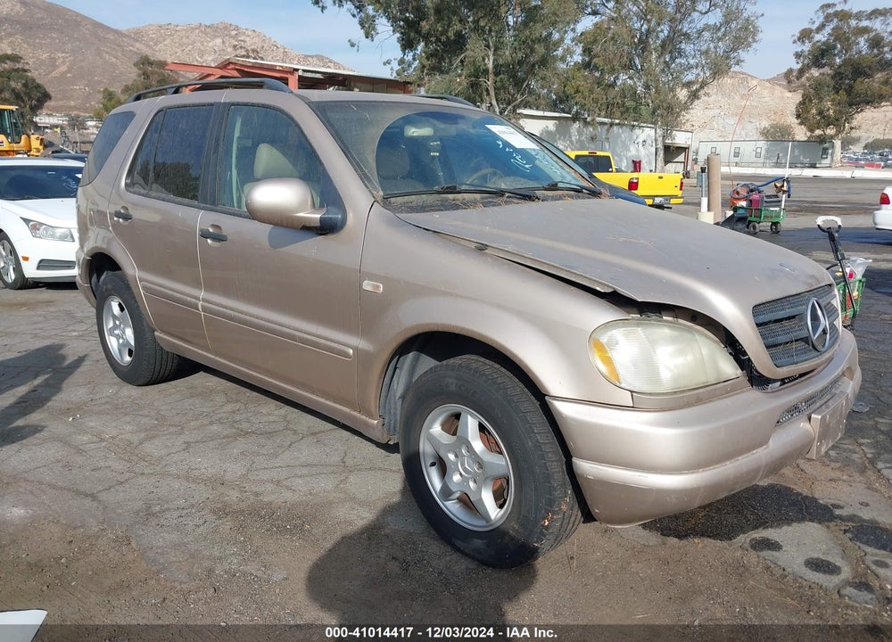 2001 MERCEDES-BENZ ML 320 VIN: 4JGAB54E61A286686