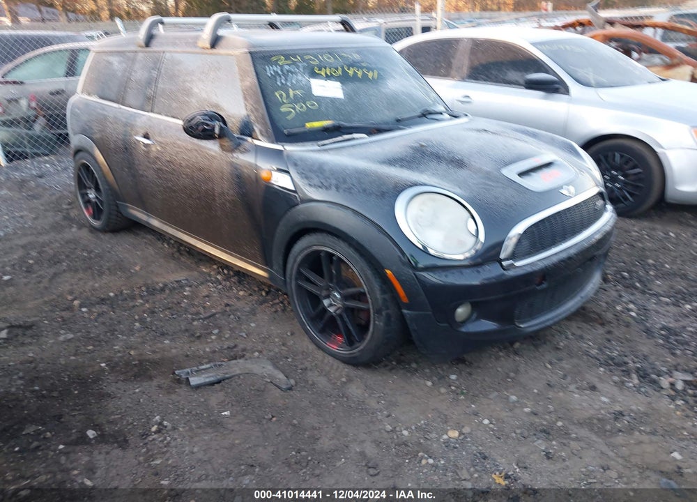 2009 MINI COOPER S CLUBMAN VIN: WMWMM33559TP72517