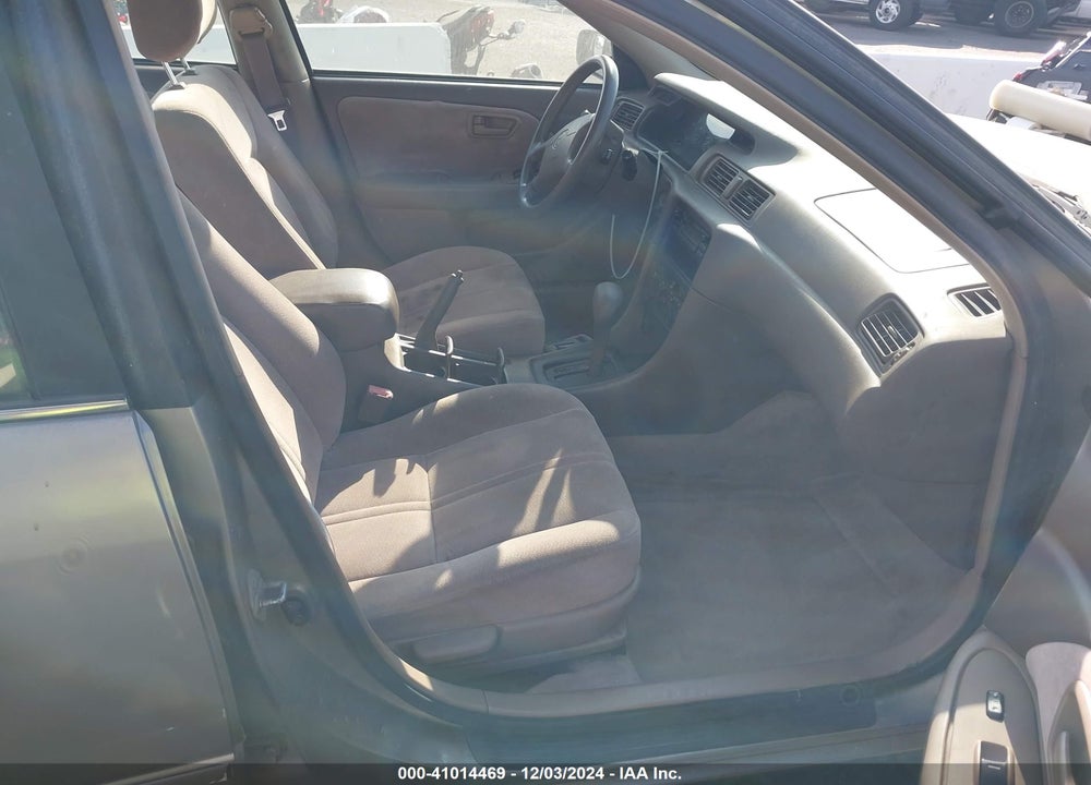 1998 TOYOTA CAMRY LE V6 VIN: JT2BF22K4W0118345