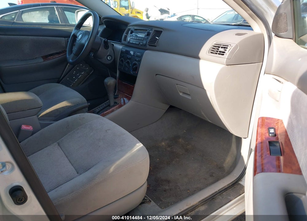 2005 TOYOTA COROLLA LE VIN: 1NXBR32E25Z545251