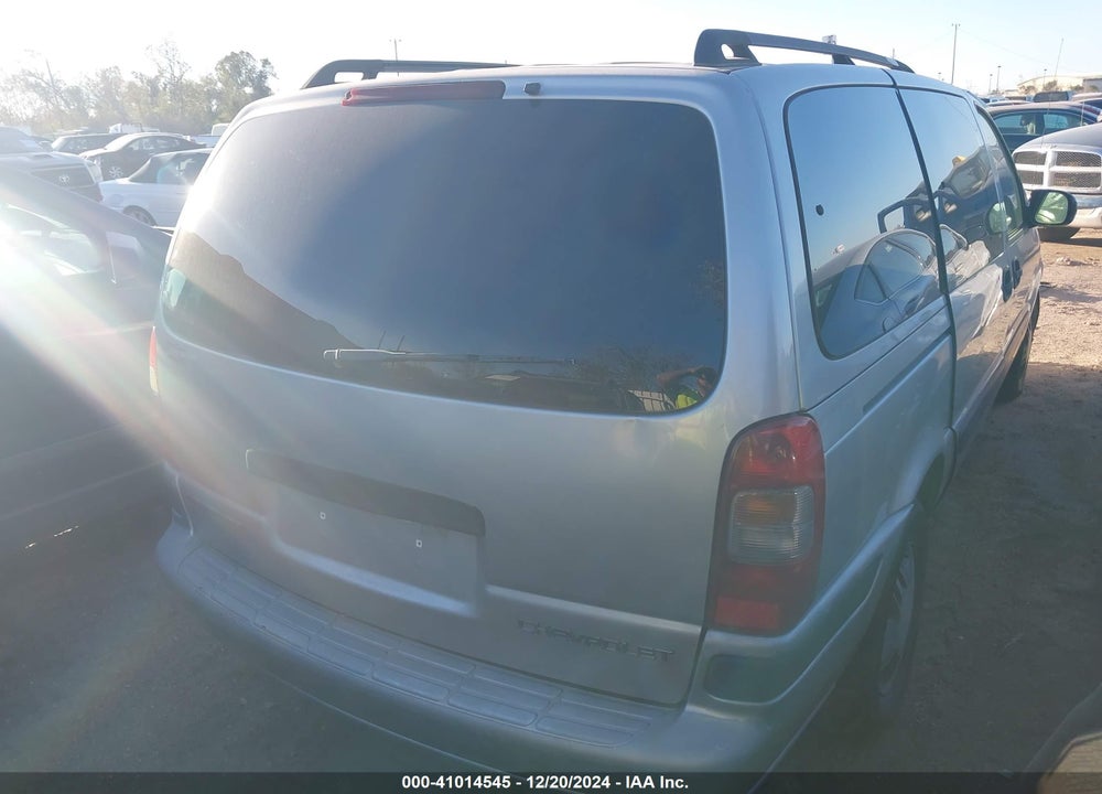 2004 CHEVROLET VENTURE LS VIN: 1GNDX03E74D124289