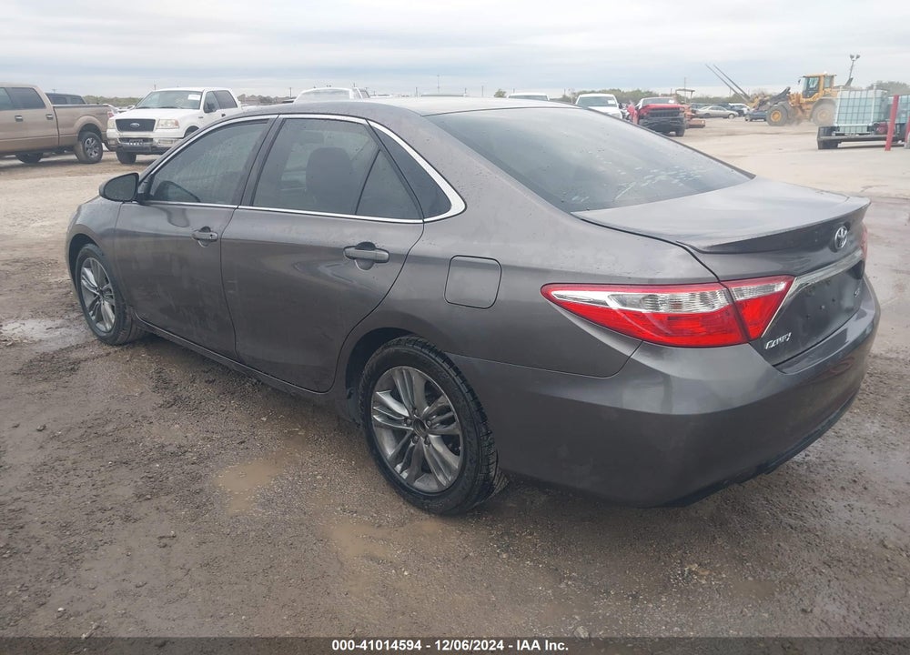 2015 TOYOTA CAMRY SE VIN: 4T1BF1FK9FU065223