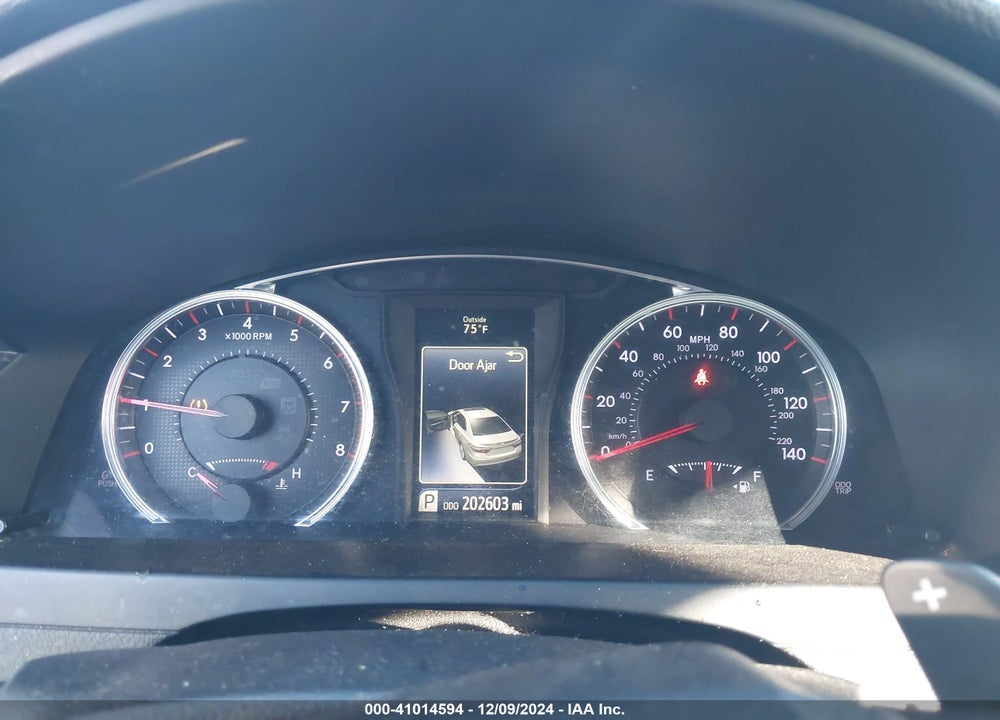 2015 TOYOTA CAMRY SE VIN: 4T1BF1FK9FU065223
