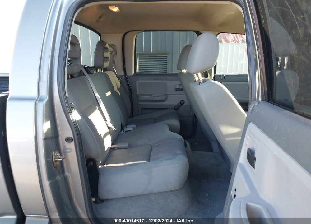 2005 DODGE DAKOTA ST VIN: 1D7HE28K45S330411