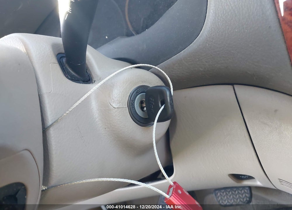 2010 TOYOTA SIENNA XLE/XLE LIMITED VIN: 5TDYK4CC8AS326962