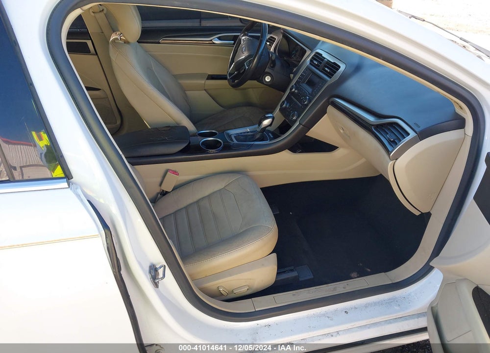 2013 FORD FUSION VIN: 3FA6P0HR2DR227081