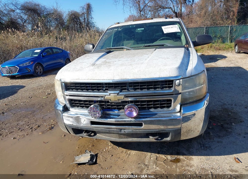 2009 CHEVROLET SILVERADO 2500HD WORK TRUCK VIN: 1GCHK43K19F140912
