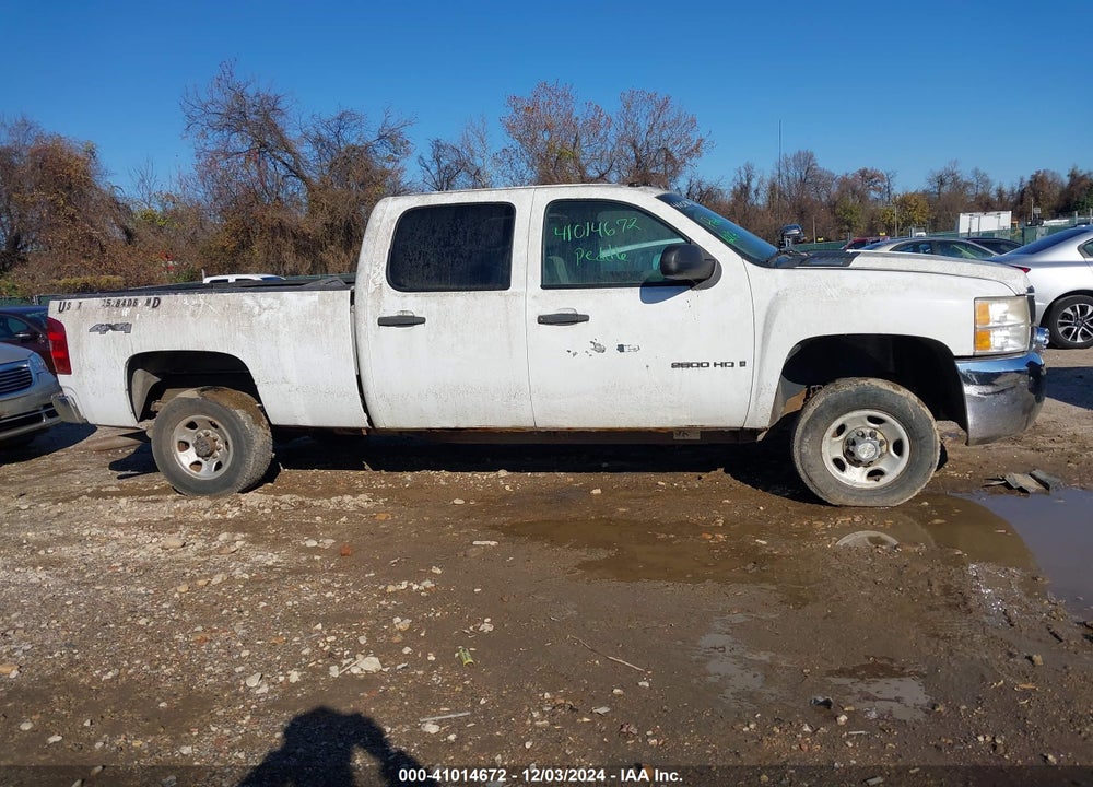 2009 CHEVROLET SILVERADO 2500HD WORK TRUCK VIN: 1GCHK43K19F140912