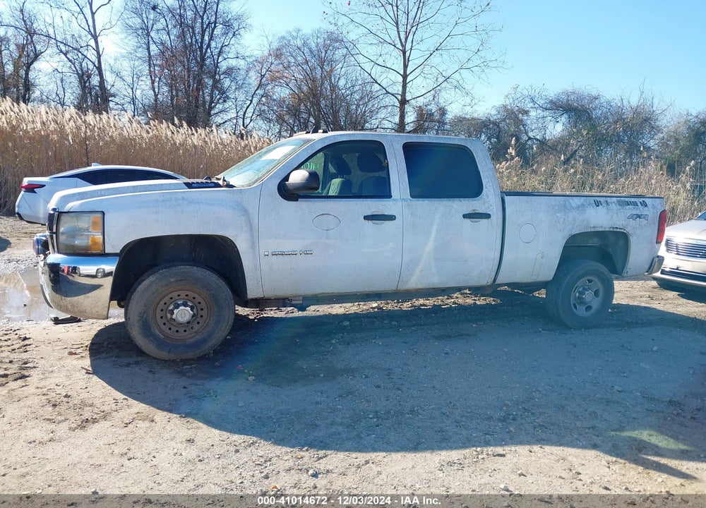 2009 CHEVROLET SILVERADO 2500HD WORK TRUCK VIN: 1GCHK43K19F140912