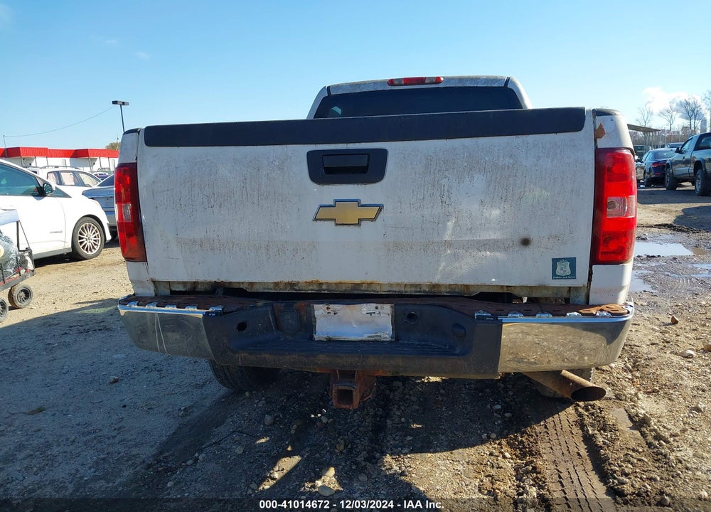 2009 CHEVROLET SILVERADO 2500HD WORK TRUCK VIN: 1GCHK43K19F140912
