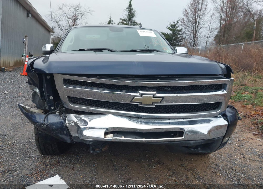 2011 CHEVROLET SILVERADO 1500 LT VIN: 1GCPKSE33BF206503
