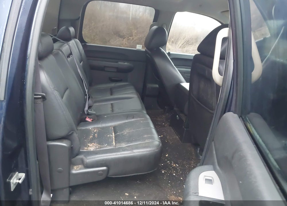 2011 CHEVROLET SILVERADO 1500 LT VIN: 1GCPKSE33BF206503
