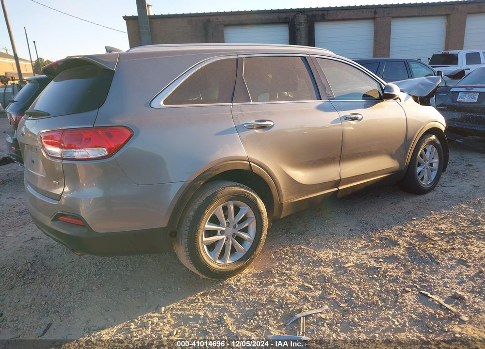 2016 KIA SORENTO 2.4L LX VIN: 5XYPG4A38GG170038