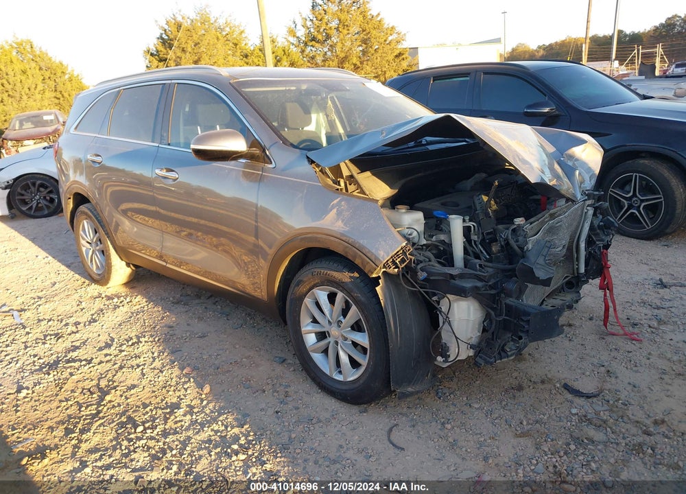 2016 KIA SORENTO 2.4L LX VIN: 5XYPG4A38GG170038