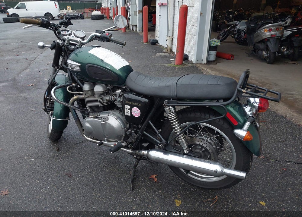 2006 TRIUMPH MOTORCYCLE BONNEVILLE VIN: SMT900HN06J262094