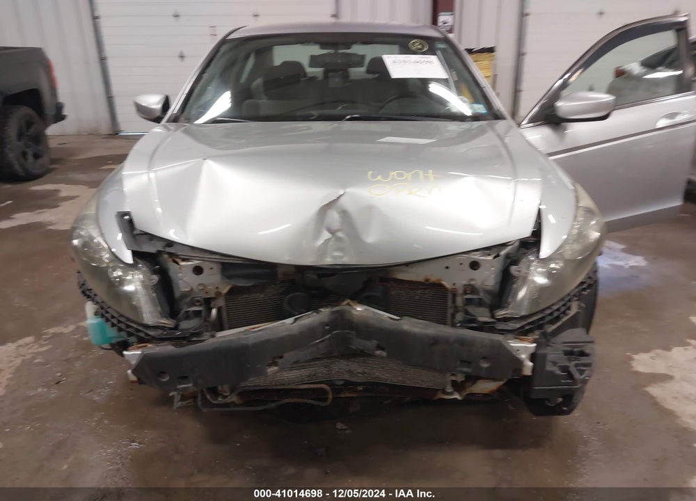 2010 HONDA ACCORD 2.4 LX-P VIN: 1HGCP2F40AA018784