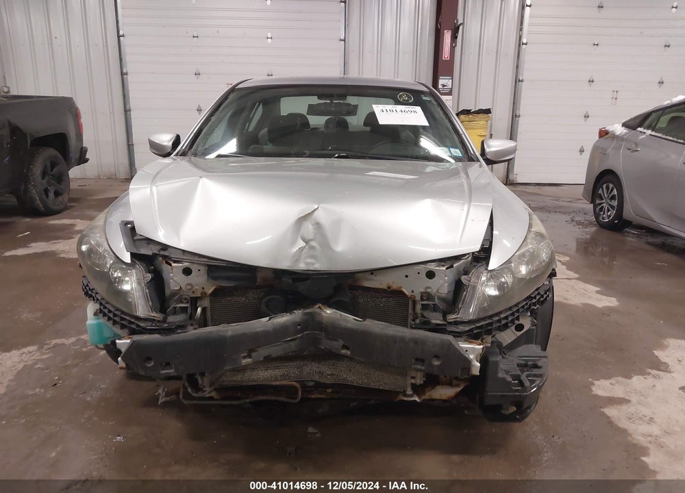 2010 HONDA ACCORD 2.4 LX-P VIN: 1HGCP2F40AA018784