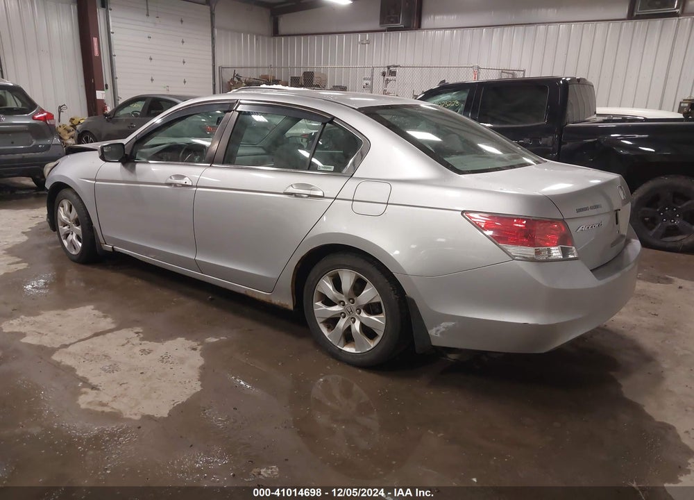 2010 HONDA ACCORD 2.4 LX-P VIN: 1HGCP2F40AA018784