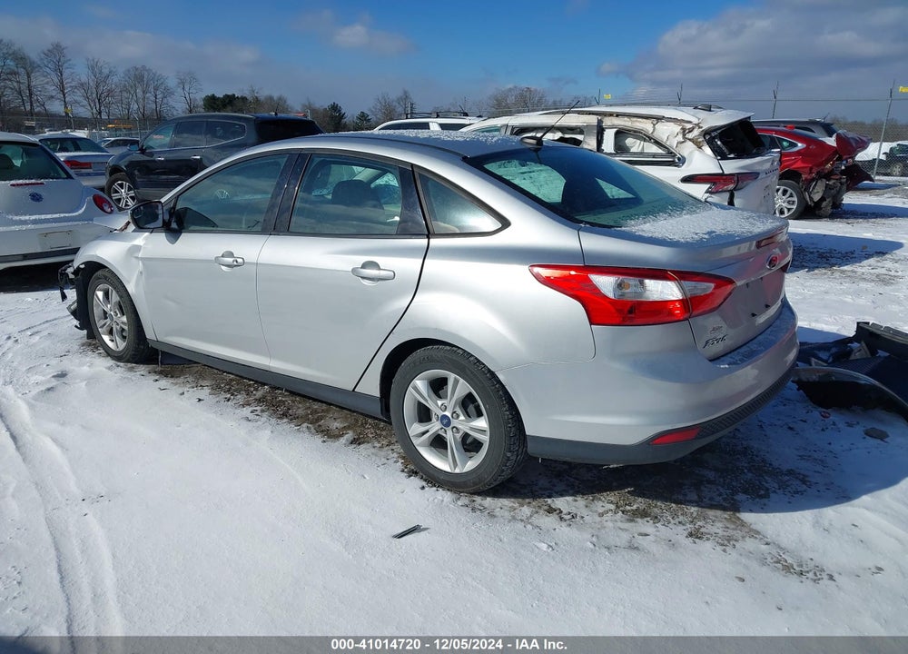 2014 FORD FOCUS SE VIN: 1FADP3F29EL244474
