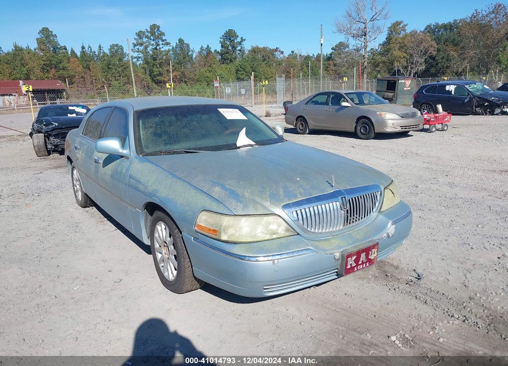 2006 LINCOLN TOWN CAR SIGNATURE VIN: 1LNHM81V36Y621416