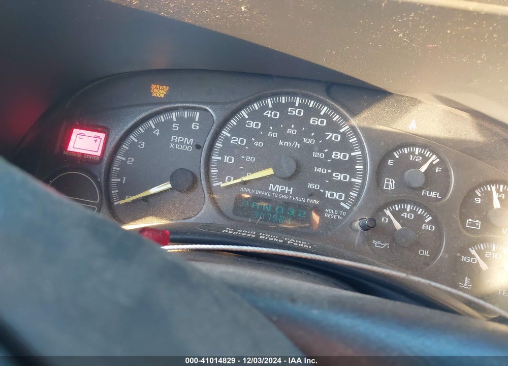 2001 GMC SIERRA 1500 SL VIN: 1GTEC14V61E901385