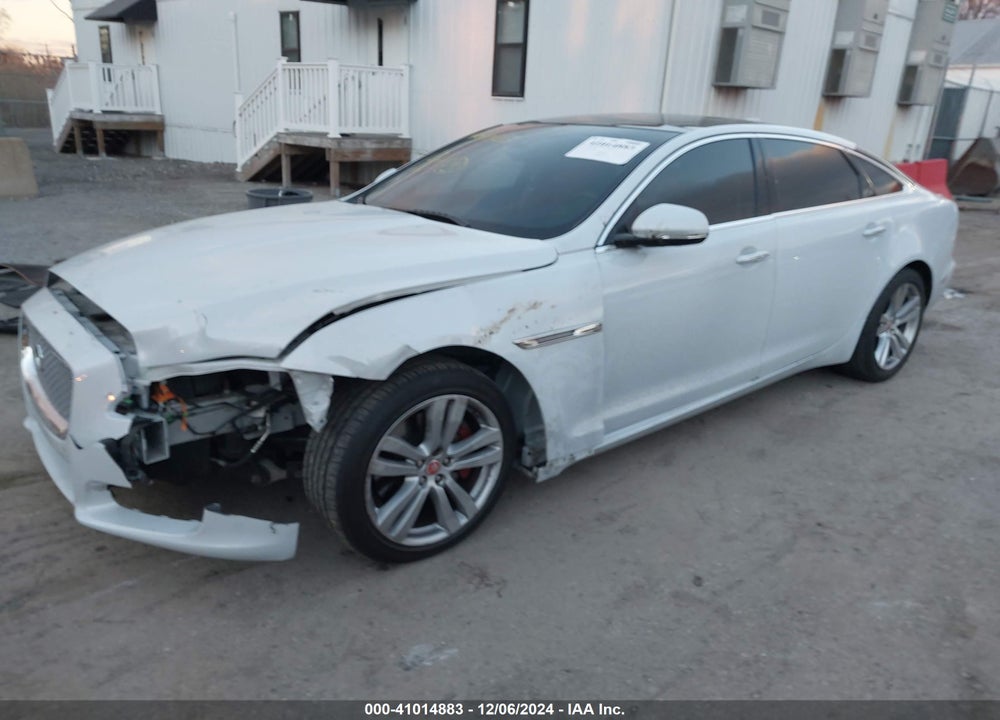 2017 JAGUAR XJL VIN: SAJWJ2GD5H8W08395