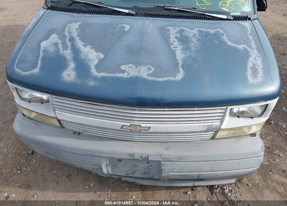 1999 CHEVROLET ASTRO VIN: 1GCDM19W4XB136567
