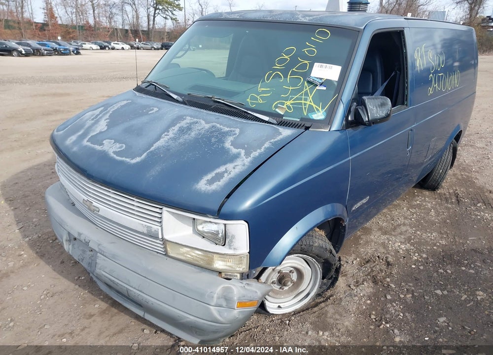 1999 CHEVROLET ASTRO VIN: 1GCDM19W4XB136567