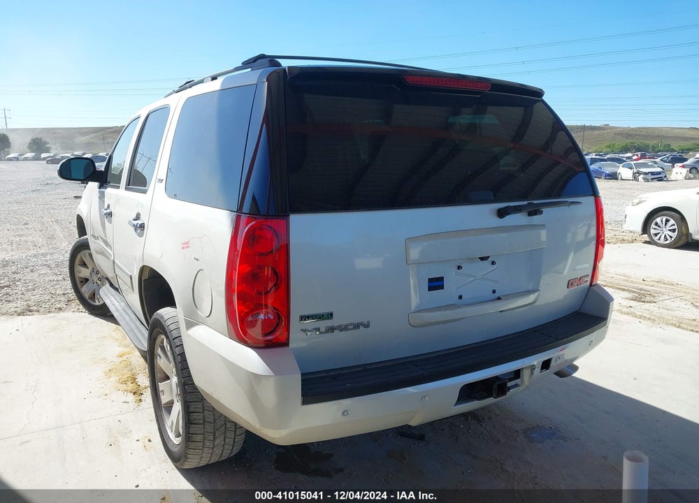 2011 GMC YUKON SLT VIN: 1GKS2CE06BR202602