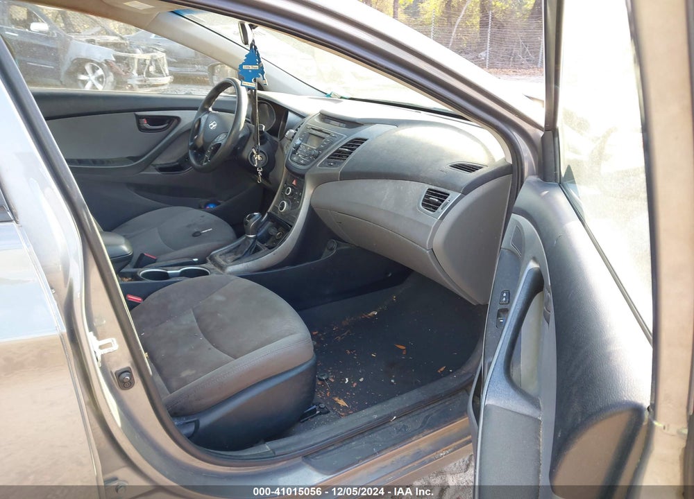 2014 HYUNDAI ELANTRA SE VIN: 5NPDH4AE5EH509409